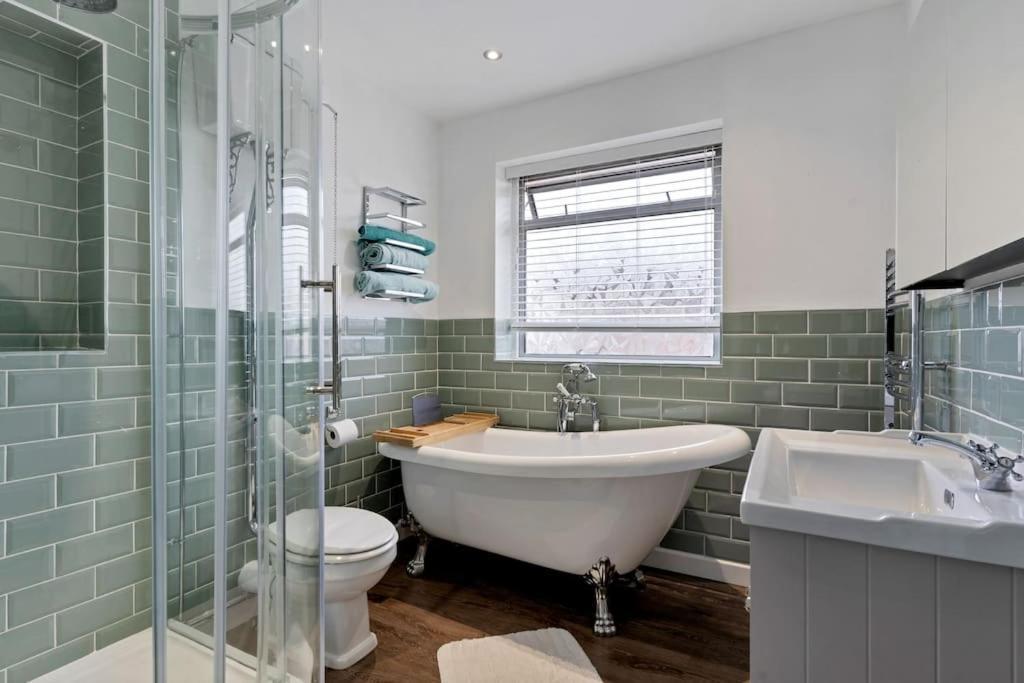 Вилла Cosy House Rural Setting Lickey End Экстерьер фото